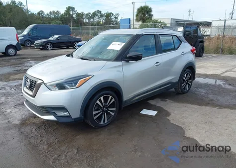 2019 Nissan Kicks Sr from USA, damaged, VIN 3N1CP5CU5KL517579